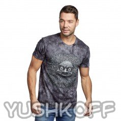 Фото футболки на модели